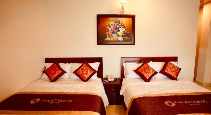 Phòng bốn người 9