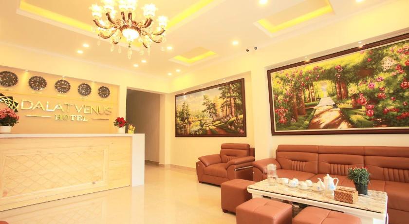 Phòng gia đình cao cấp 7