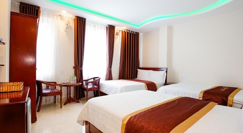 Phòng gia đình cao cấp 10
